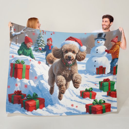 Poodle Rent in de Sneeuw met Kerstmuts Fleece Deken (In situ)