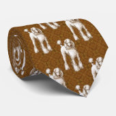 Poodles on Brown Background Tie Stropdas (Opgerold)