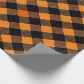 pooky Orange and Black Checkered Halloween Pattern Cadeaupapier (Hoek)