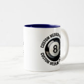 Pool 8 Ball & Medium Text NAVY BLAUW 325ml Custom Tweekleurige Koffiemok (Voorkant rechts)