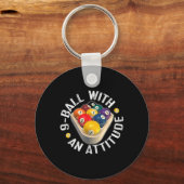 Pool 9 Ball met een Attitude Shirt Sleutelhanger (Voorkant)