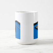 Pool Balls on Blue Felt Billiards Table: Koffiemok (Center)