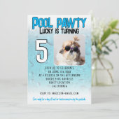 Pool feestje puppy hond aangepaste foto verjaardag kaart (Staand voorkant)