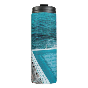 Pool nabij zee thermosbeker