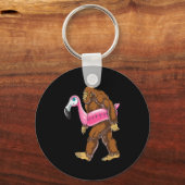Pool Party Bigfoot Flamingo Mannen Women Sasquatch Sleutelhanger (Voorkant)