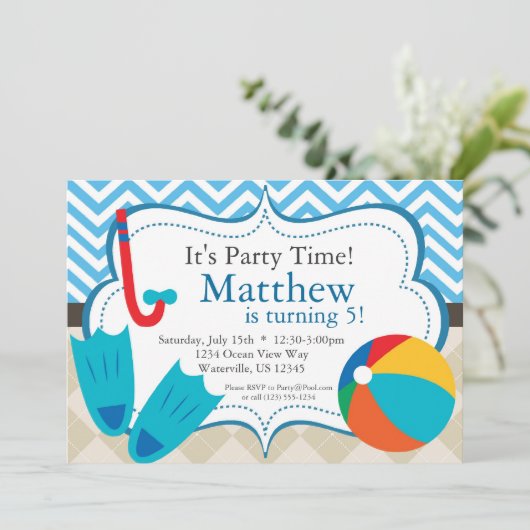Pool Party Blue Chevron en Tan Argyle Birthday Kaart (Staand voorkant)