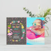 Pool Party Verjaardag Uitnodiging Tropische Flamin (Staand voorkant)