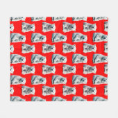 Poolbeerpatroonontwerp op rood fleece deken (Voorkant (Horizontaal))