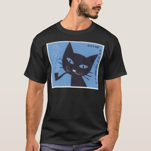  Poolse matchbox met etiket op kattenrokerpijp T-shirt (Voorkant)