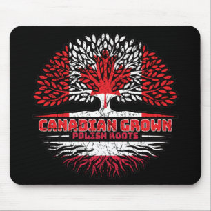 Poolse vlag over bomen in Canada Muismat