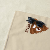 Poop vindt emoji (bruin) strand/keukenhanddoek strandlaken (In situ)