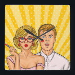 Pop Art Couple Vierkante Klok<br><div class="desc">Pop Art gehuwd paar</div>