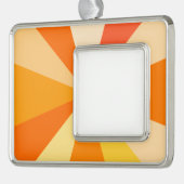 Pop Art Modern 60s Funky Geometric Rays in Oranje Verzilverd Omlijst Ornament (Links)