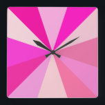 Pop Art Modern 60s Funky Geometric Rays in Roze Vierkante Klok<br><div class="desc">Deze heup,  retro 60s-geïnspireerde pop art2 klok heeft psychedelische roze stralen / zonnebarsten die uitschieten in een geometrisch patroon. Er zijn twaalf stralen om de tijd te markeren - er is geen behoefte aan getallen op deze schimmelige,  minimalistische,  ultra-mod,  girale klok. Het is grof,  baby.</div>