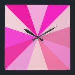 Pop Art Modern 60s Funky Geometric Rays in Roze Vierkante Klok<br><div class="desc">Deze heup,  retro 60s-geïnspireerde pop art2 klok heeft psychedelische roze stralen / zonnebarsten die uitschieten in een geometrisch patroon. Er zijn twaalf stralen om de tijd te markeren - er is geen behoefte aan getallen op deze schimmelige,  minimalistische,  ultra-mod,  girale klok. Het is grof,  baby.</div>