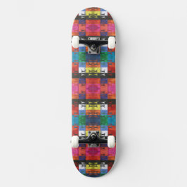 Pop art nr.1 van Yeshaya Dank - eenheid & harmonie Persoonlijk Skateboard