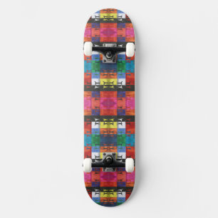Pop art nr.1 van Yeshaya Dank - eenheid & harmonie Persoonlijk Skateboard