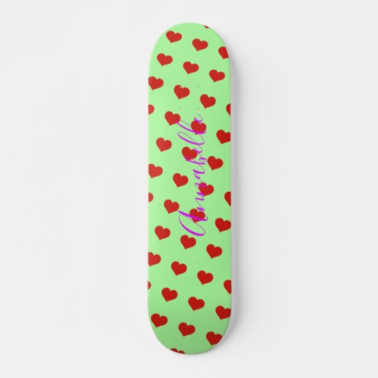 Pop Art Red Heart Pattern over groene achtergrond Persoonlijk Skateboard (Voorkant)