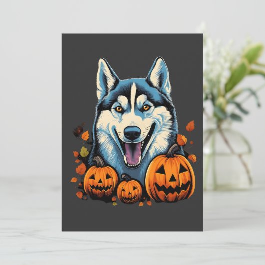 Pop Art Smilling Husky Dog met Pompoenen Halloween Feestdagenkaart (Staand voorkant)