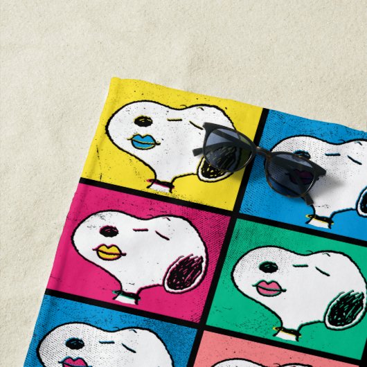 Pop Art Snoopy Lips | Voorbeeld voor uzelf Strandlaken (In situ)