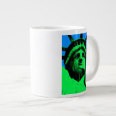 Pop Art Vrijheidsbeeld Grote Koffiekop (Voorkant rechts)