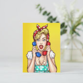 Pop Art Woman op het briefkaart van twee telefoons (Staand voorkant)