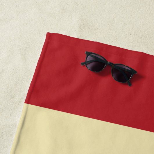 Pop Chock'Lit Shoppe Red Logo Strandlaken (In situ)