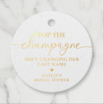 Pop De Champagne Gold Foil Favor Cadeau Label<br><div class="desc">Deze pop van de champagne die ze verandert haar naam vrijgezellenfeest gunsttags hebben een echt gouden folie ontwerp en een ruimte op de achterkant voor een speciale boodschap. De scriptkop is een afbeelding dat niet kan worden bewerkt. Alle andere tekst kan volledig worden bewerkt. Voor meer geavanceerde aanpassingen van dit...</div>