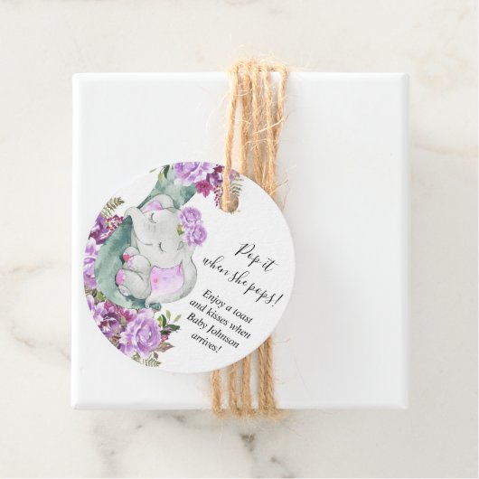 Pop het als ze pop paarse olifant baby shower bedankjes labels (In situ)