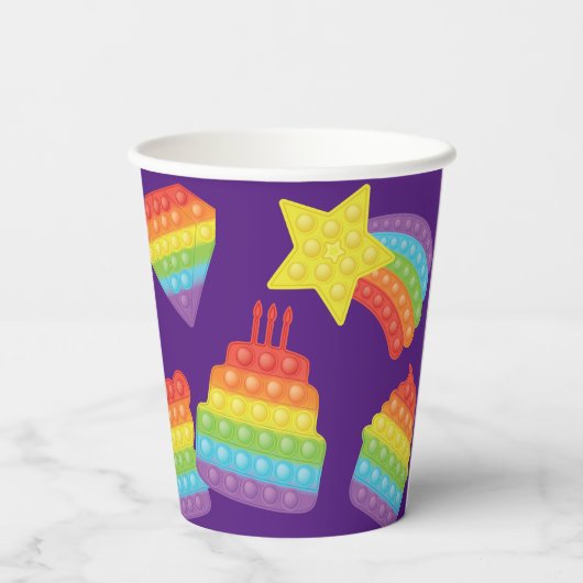 Pop het! | Regenboogverjaardag Papieren Bekers (Achterkant)
