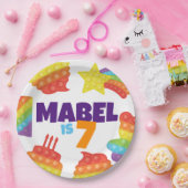 Pop het! | Regenboogverjaardag Papieren Bordje (Feest)