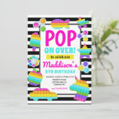Pop It Birthday Invitation, Pop Fidget Invitation, Kaart (Staand voorkant)