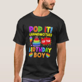 Pop It Oma van de jarige jongen Fidget Kinderen T-shirt (Voorkant)