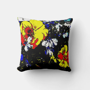 pop kunststijl rood geel blauw en witte bloemen kussen