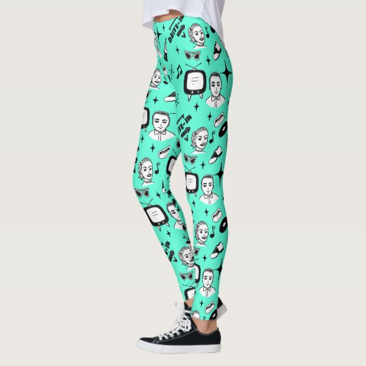 Pop met zwarte en witte retro leggings (Links)