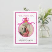 Pop of Pink Bow Coquette Christmas Photo Card Feestdagenkaart (Staand voorkant)