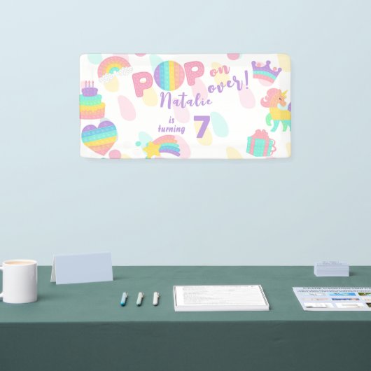Pop voorbij! Pastel pop het verjaardagskind Spandoek (Beurs)