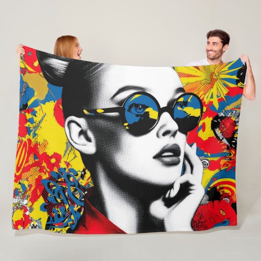 Popart vrouw met zonnebril fleece deken (In situ)