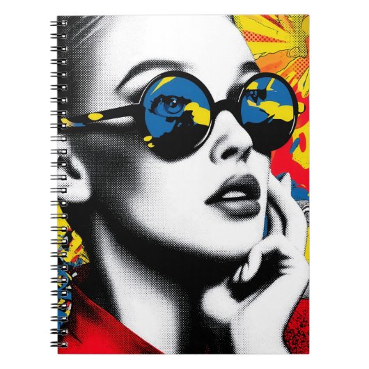 Popartvrouw met zonnebril notitieboek (Voorkant)