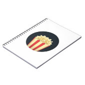 Popcorn in een zwarte cirkel achtergrond notitieboek (Linkerzijde)