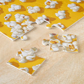 Popcorn patroon op gele achtergrond legpuzzel (Zijkant)