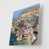 Popeye Village Malta Vierkante Klok (Hoek)
