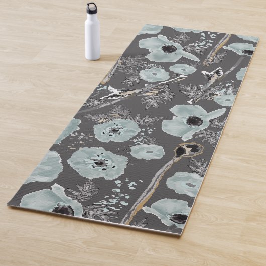 Poppies Blue Grey Charcoal Waterverf Flora Yogamat (In situ)