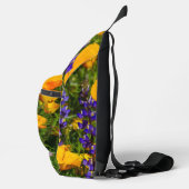 Poppies en Lupine hemel gebonden Sling Bag (Rechts)