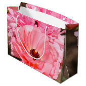 Popping in roze groot cadeauzakje (Achterkant Gekanteld)