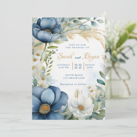 Poppy Blauw Wit Bloemen Boho Huwelijksuitnodiging Kaart (Staand voorkant)