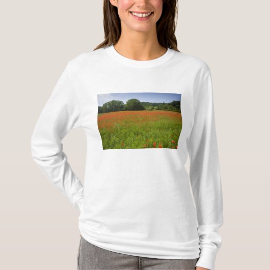 Poppy field, Chiusi, Italië T-shirt (Voorkant)