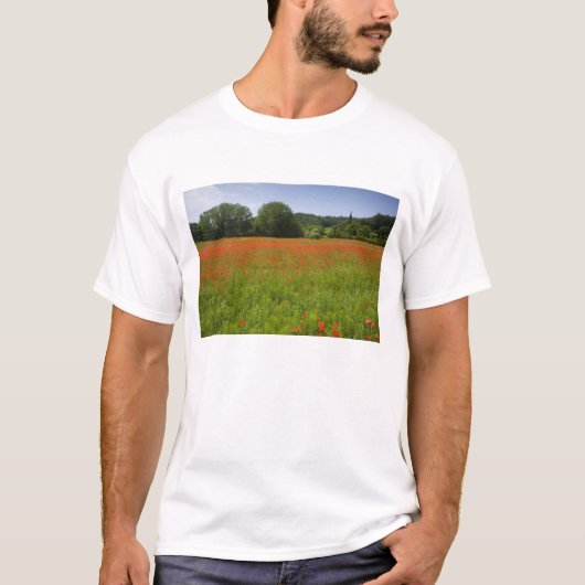 Poppy field, Chiusi, Italië T-shirt (Voorkant)