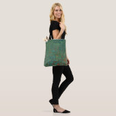 Poppy Field door Gustav Klimt,  Art Nouveau Tote Bag (Op model)