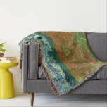 Poppy Field van Vincent Van Gogh Deken<br><div class="desc">De omgeving van Auvers gaf Van Gogh veel ruimte om inspiratie te geven. De kunstenaar schilderde in de afgelopen maanden een groot aantal taferelen van tarwevelden en een breed open, windend platteland. De hemel hier heeft een onderdrukkend gewicht en lijkt te beren op de uitgestrekte oppervlakte van het land, terwijl...</div>